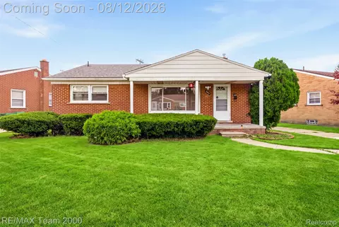 6816 Mansfield St, Garden City, MI 48135