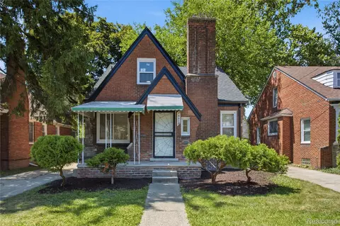 16853 Lindsay St, Detroit, MI 48235
