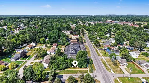 2703 Pontiac Lake Rd, Waterford, MI 48328