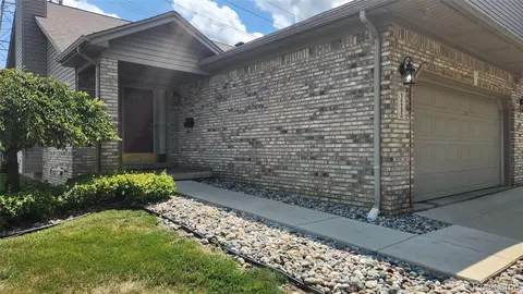 3245 Justin Dr, Trenton, MI 48183