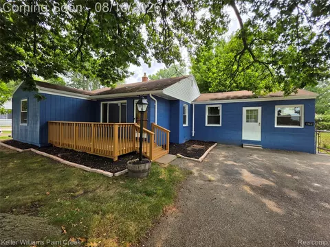 19421 Filmore St, Southfield, MI 48075