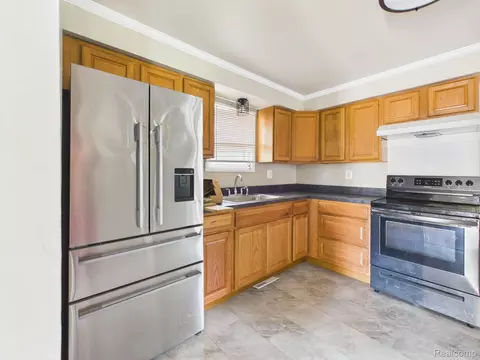 Kitchen - 8262 Packard Ave, Warren, MI 48089 photo 2 of 2