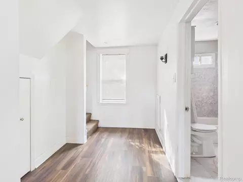 Entry Way - 8262 Packard Ave, Warren, MI 48089 photo 1 of 2