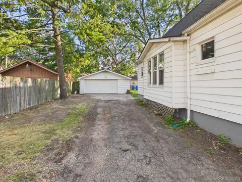 Other - 8262 Packard Ave, Warren, MI 48089 photo 9 of 11