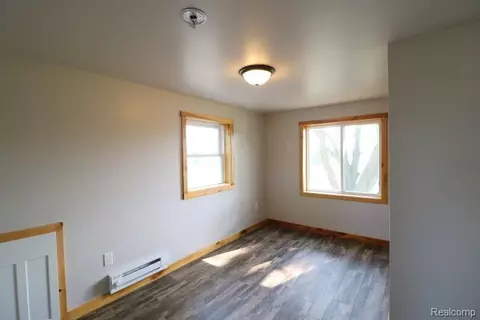 Bedroom - 6577 E Deckerville Rd, Novesta, MI 48729 photo 2 of 6