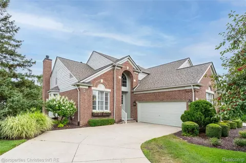 44564 Aspen Ridge Dr, Northville, MI 48168