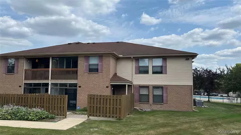 19257 Surrey Ln, Northville, MI 48167