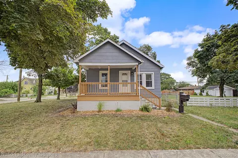 1759 Howard St, Lincoln Park, MI 48146