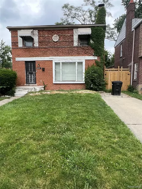10526 W Outer Dr, Detroit, MI 48223