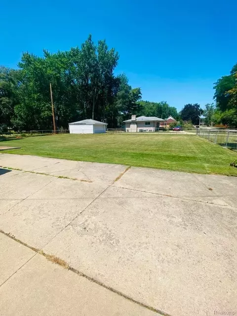 Other - 24775 Cunningham Ave, Warren, MI 48091 photo 5 of 13