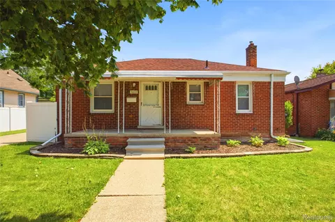 3077 Chandler Ave, Lincoln Park, MI 48146