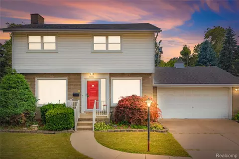 33633 6 Mile Rd, Livonia, MI 48152