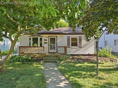 1815 Barrett Ave, Royal Oak, MI 48067