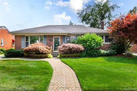 4133 Amherst Rd, Royal Oak, MI 48073