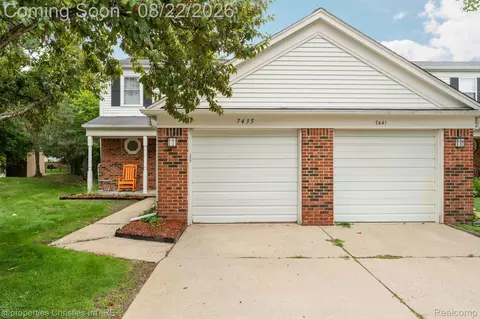 7435 N Kingston Ct, Westland, MI 48185