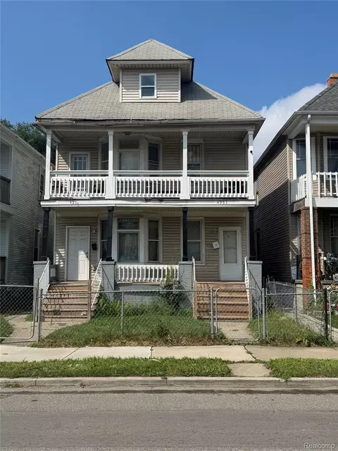 4951 Cecil St, Detroit, MI 48210