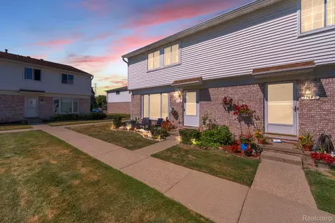 37742 Colonial Dr, Westland, MI 48185