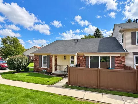 41150 Southwind Dr, Canton, MI 48188
