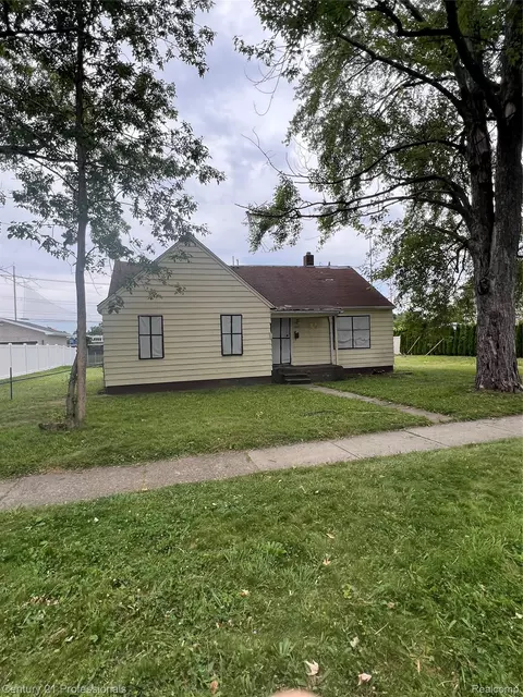 24541 Hass St, Dearborn Heights, MI 48127