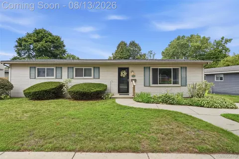 1217 E Commerce St, Milford, MI 48381