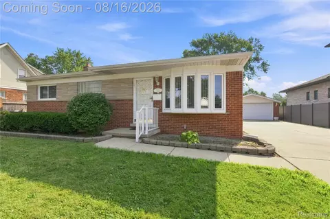 7024 N Evangeline St, Dearborn Heights, MI 48127