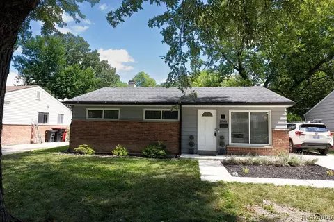28140 Everett St, Southfield, MI 48076
