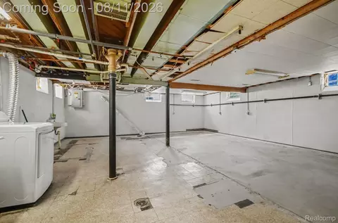 Other - 473 Calvin Ave, Grosse Pointe Farms, MI 48236 photo 6 of 9