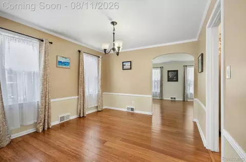 Other - 473 Calvin Ave, Grosse Pointe Farms, MI 48236 photo 3 of 9