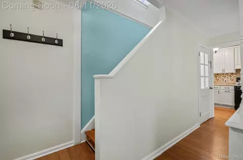 Entry Way - 473 Calvin Ave, Grosse Pointe Farms, MI 48236 photo 1 of 1