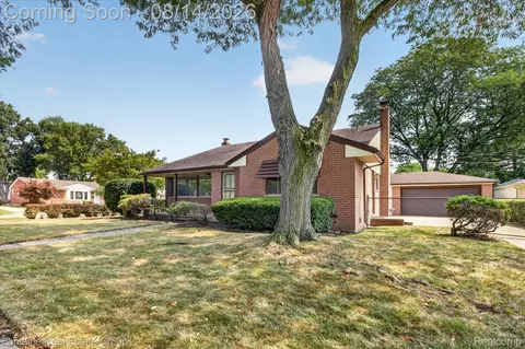 8936 Nevada St, Livonia, MI 48150