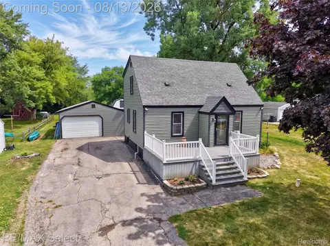 Exterior - 7057 Kessling St, Davison, MI 48423 photo 1 of 4