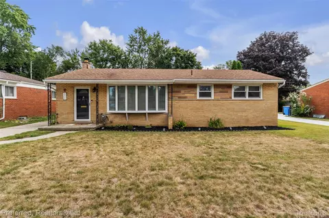 Exterior - 3177 Treadwell St, Wayne, MI 48184 photo 1 of 8