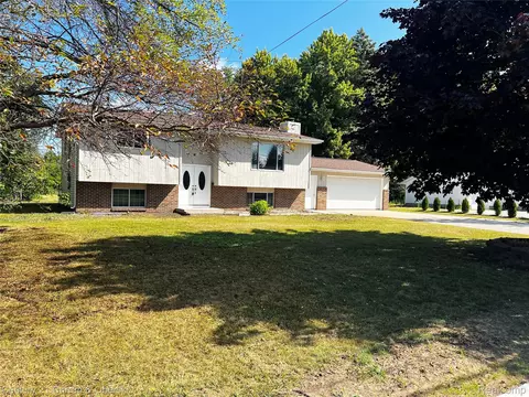 1954 W Midland Rd, Williams, MI 48611