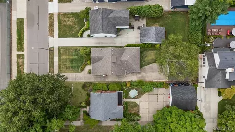 View/Area - 277 Beaupre Ave, Grosse Pointe Farms, MI 48236 photo 8 of 8