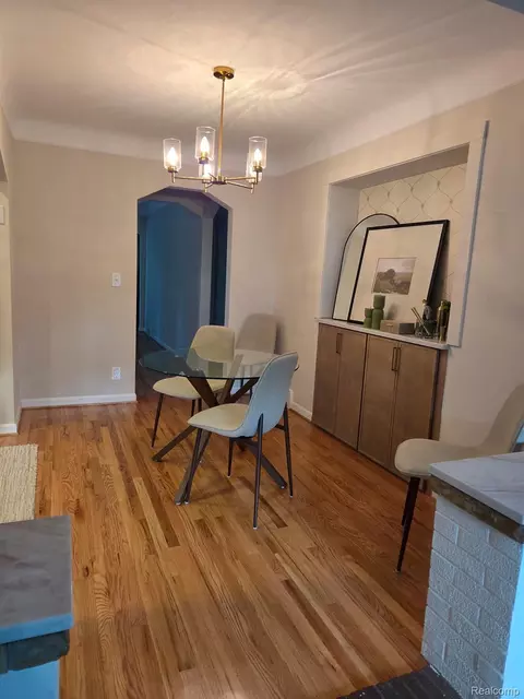 Dining - 277 Beaupre Ave, Grosse Pointe Farms, MI 48236 photo 2 of 2