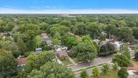 View/Area - 277 Beaupre Ave, Grosse Pointe Farms, MI 48236 photo 1 of 8