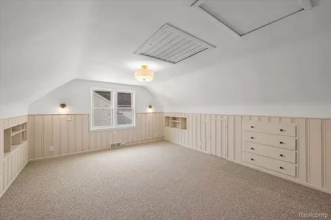 Bedroom - 277 Beaupre Ave, Grosse Pointe Farms, MI 48236 photo 4 of 5