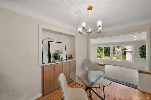 Dining - 277 Beaupre Ave, Grosse Pointe Farms, MI 48236 photo 1 of 6