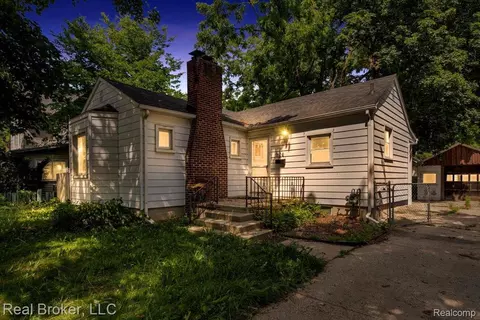 624 N Prospect Rd, Ypsilanti, MI 48198