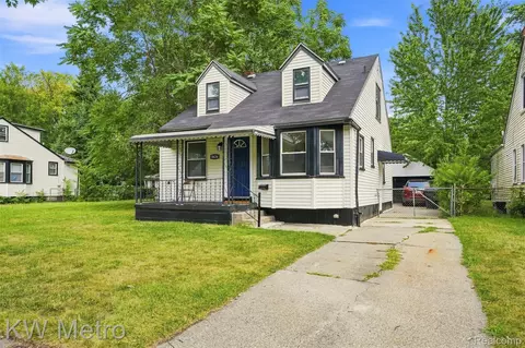 8626 Brace St, Detroit, MI 48228