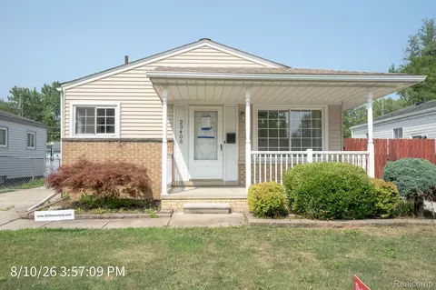 23405 Allor St, Saint Clair Shores, MI 48082