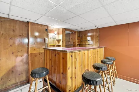 2229 E 8 Mile Rd, Grosse Pointe Woods, MI 48236 photo 16