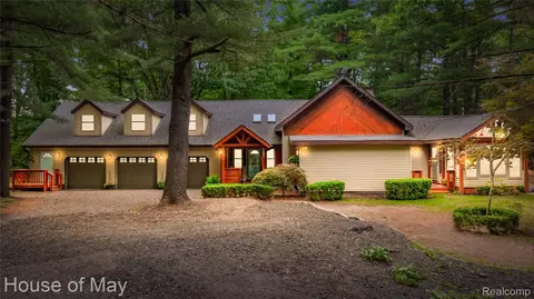 4474 Five Lakes Rd, North Branch, MI 48461