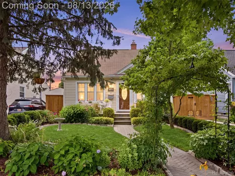 3675 Bacon Ave, Berkley, MI 48072