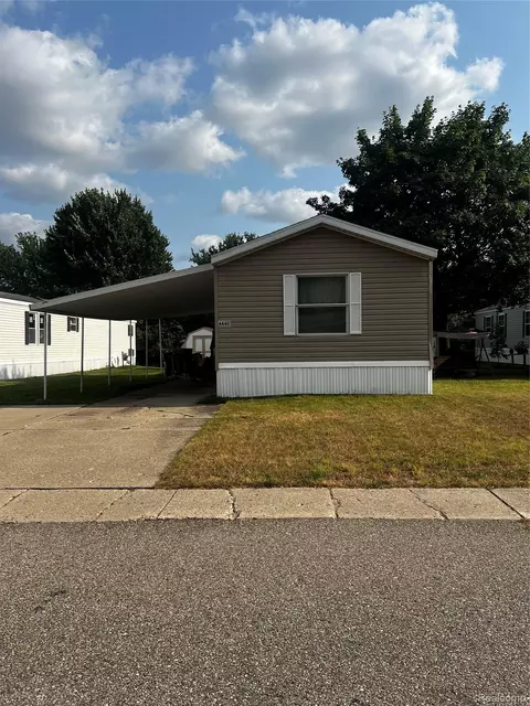 4440 Overlook Ter SE, Kentwood, MI 49512