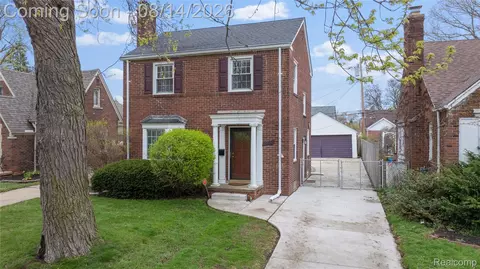 15244 Regina Ave, Allen Park, MI 48101