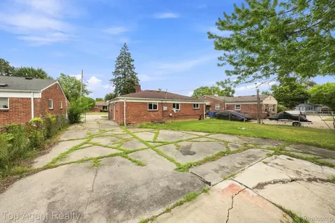 Exterior - 21715 Dexter Ct, Warren, MI 48089 photo 3 of 3