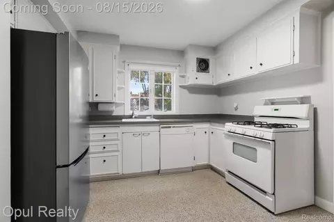 Kitchen - 34805 Chestnut St, Wayne, MI 48184 photo 1 of 3