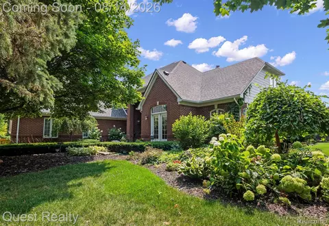 56439 Nickelby S, Shelby Township, MI 48316