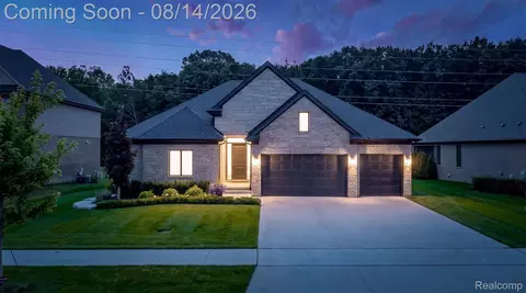 53908 Lawson Creek Dr, Shelby Township, MI 48316